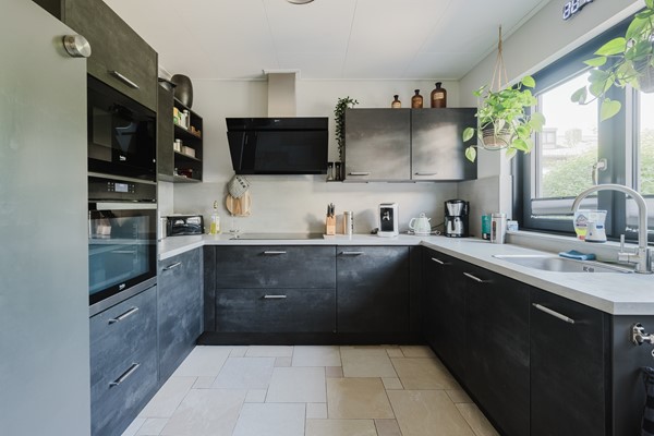 Medium property photo - Akeleistraat 11, 3202 GA Spijkenisse